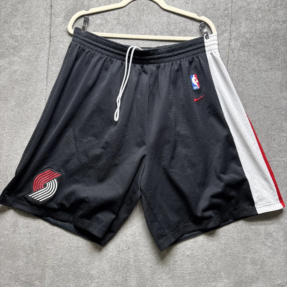 Pantalones Cortos de Baloncesto Portland Trail Blazers Años 90 De Colección Para Hombres 2XL Negros Nike NBA Y2K Foto 1 de 4
