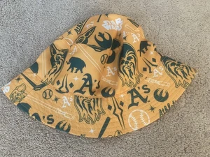 Sombrero de cubo reversible Oakland A's Star Wars 5/4/24 SGA grande - Imagen 1 de 2