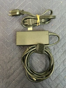 Dell 65W LA65NS2-01 19.5V AC Adapter - Picture 1 of 3