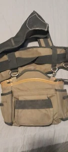 Bolsa de herramientas eléctricas con cinturón adjunto y arnés de hombro verde militar  - Imagen 1 de 8