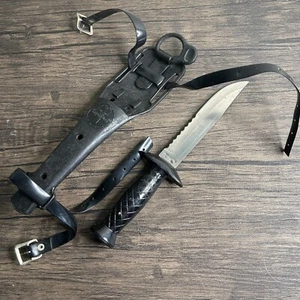AQUA LUNG US Divers Dive Knife Stainless Steel Blade Scuba Plastic Sheath 3768 - Picture 1 of 20