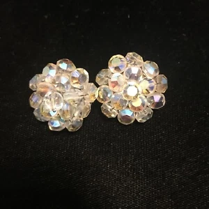 "Pendientes de colección con clip de cuentas de cristal facetadas en tono plateado de 1" - Imagen 1 de 6