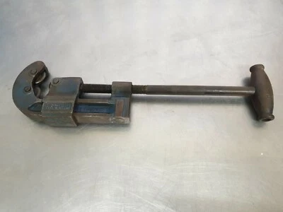 Record No 102 pipe cutter 1/2" to 2" (M) - Image 1 of 3