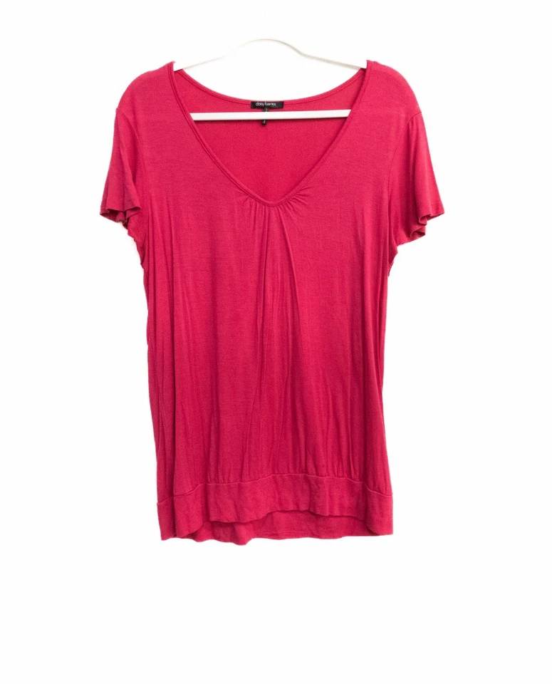 Camiseta de algodón rosa oscuro Daisy Fuentes para mujer manga corta lisa cuello en V L Foto 1 de 4