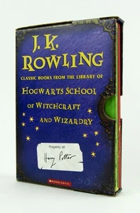LIBRARY OF HOGWARTS Box Set Fantastic Beasts & Quidditch JK Rowling HB EXC L1 - Imagen 1 de 4