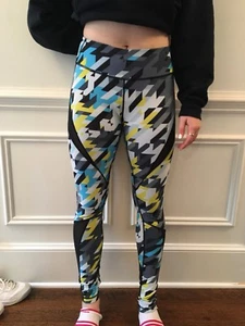 LEGGINGS GEOMÉTRICOS PARA MUJER ZELLA XS EXTRA PEQUEÑOS - Imagen 1 de 3