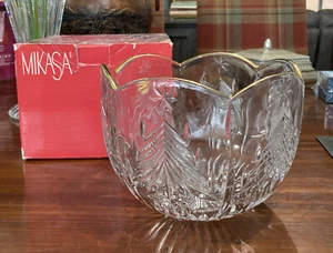 Christmas Tree Gold Bowl by Mikasa Crystal - In the Original Box - WY345/259, 8” - Picture 1 of 8