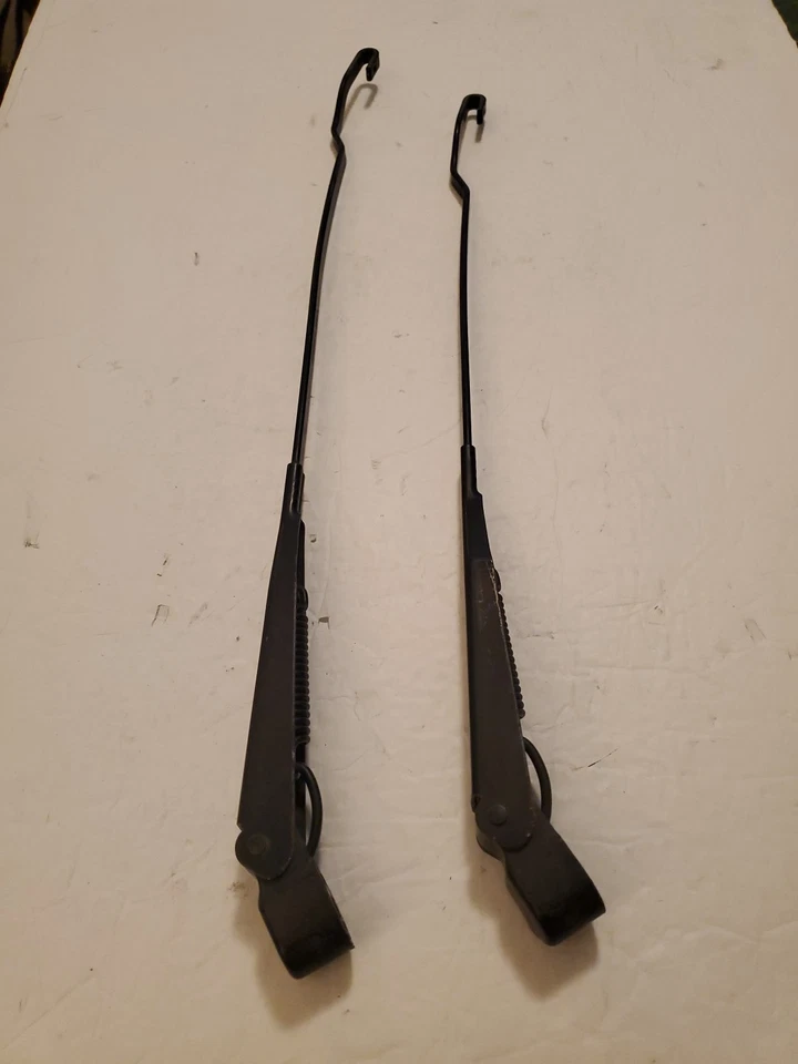 Saturn S Series 1991-2001 brazos limpiaparabrisas izquierdo y derecho fabricante de equipos originales con tapas Foto 1 de 4