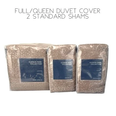 Hudson Park Allegatore FULL / QUEEN Duvet Cover Set RUST - $695 - Image 1 of 4