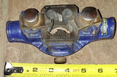 Vintage Sears Craftsman Pipe Threader with 1/2-14 NPT Die - Image 1 of 4