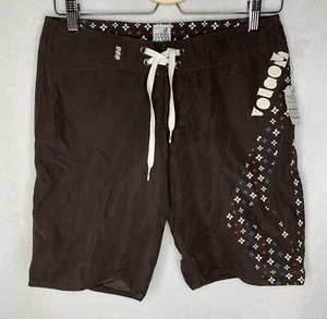 Pantaloncini da bagno donna nuovi con etichette VOLCOM MISS MOD FOSTER GIrl 2 11" board fondo taglia 0 28x11 - Foto 1 di 12