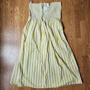 A New Day Strapless Smocked Tube Sundress Womens Size Large Yellow White Striped - Picture 1 of 10