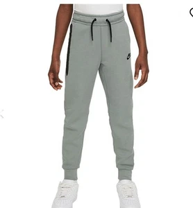 Nike Tech Fleece Joggers Boys Size Large 14/16 - Picture 1 of 9