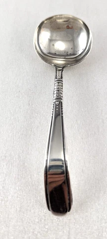 * Antique Sterling Silver Sauce Cream Gravy Ladle 16 Grams Cover