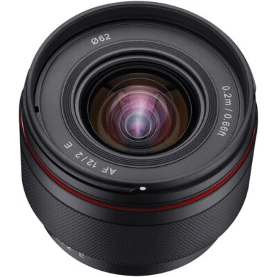 Lente ultra gran angular compacta de enfoque automático Samyang 12 mm F2.0 para montaje Sony E Foto 1 de 4