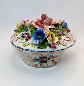 Vintage Italian Faïence Nove Rose Floral Round Lidded Bowl. Capodimonte - Picture 1 of 7