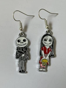 ❤️NIGHTMARE BEFORE CHRISTMAS JACK & SALLY  SKELLINGTON EARRINGS Halloween Xmas - Imagen 1 de 3