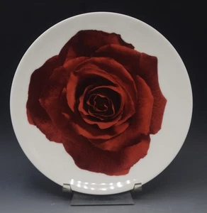 WEDGWOOD BONE CHINA BLOOMERS RED ROSE SALAD PLATE 8" - Picture 1 of 4