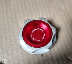 Oil Filler Cap Fits Mitsubishi Red Mishimoto MMOFC-MITS-RD - Picture 1 of 4