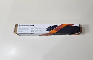 SteelSeries QcK Gaming Mouse Pad Medium Cloth Classic Black Non-Slip Rubber Base - Picture 1 of 2
