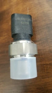 Sensor de presión para equipo original John Deere #RE538129. Owbx. - Imagen 1 de 3