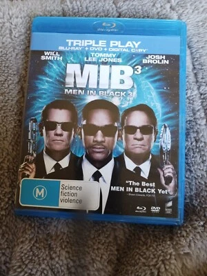 Men In Black 3 | Blu-ray + DVD Blu-ray 2012 Region B Free Post  - image 1 of 2