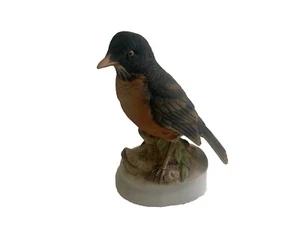 Hand Painted Robin Figurine KW395 Lefton Collectable Vintage Made in Japan - Picture 1 of 8