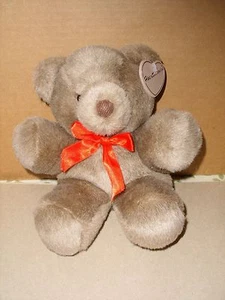 Oso de peluche vintage The Summit Collection 1990 9" Heartwarmers arco rojo - Imagen 1 de 3