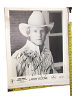 LARRY BOONE AUTOGRAPHED PHOTO, 1980'S COUNTRY MUSIC STAR  (b16).