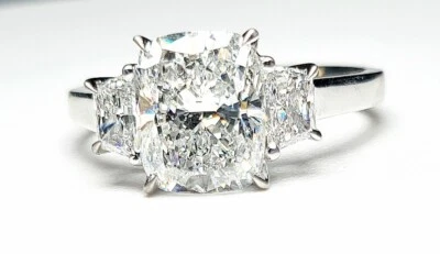 4.70 E VS1 Carat Cushion Diamond 3 Stone Ring IGI Certified Lab Grown Platinum - Image 1 of 4