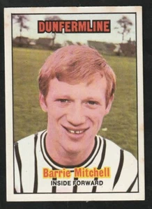 Chicle de fútbol escocés 1970 Dunfermline Barrie Mitchell # 79 - Imagen 1 de 2
