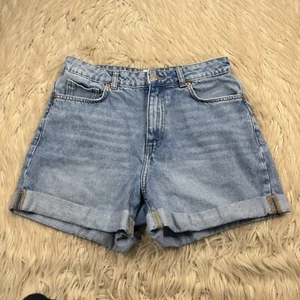 Mango MNG Denim Women's US 8 Light Wash Cuffed Denim Mom Shorts - Picture 1 of 5