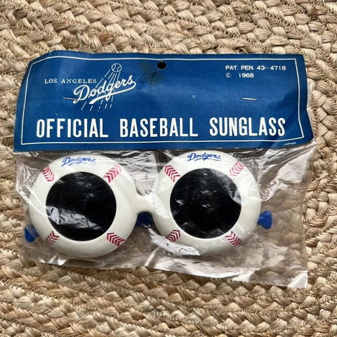 VTG New Old Stock Los Angeles Dodgers Baseball Sunglasses 1968 SEALED! Cover