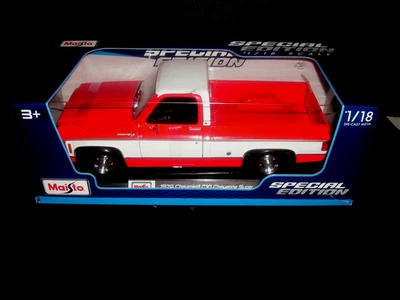 Camión Chevrolet C10 Cheyenne Super P/U 1974 camión fundido a presión escala 1:18 nuevo en caja Foto 1 de 3
