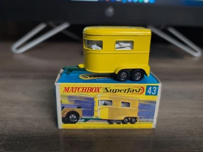 Remolque para ponis Matchbox Superfast #43 de colección base verde oscuro Foto 1 de 4