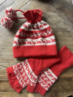 Auténtico gorro y guantes Burberry Fairisle Pom Pom. Juego raro.  Foto 1 de 4