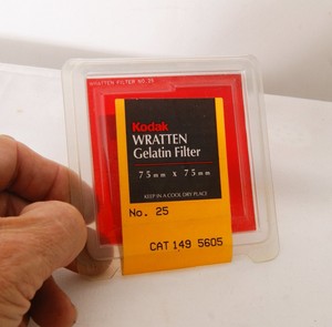 Kodak No.25 Wratten Gelatin Filter (75mm x 75mm)