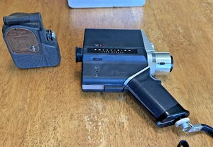 2 Vintage cameras - 1940's Univex True View 8mm & 1970's Polaroid Polavision - Picture 1 of 8