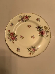 Royal Worcester Bone China Plate -Made in England - Picture 1 of 3