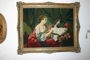 " Musizierende Dame " Handarbeit Gobelin mit wunderschönem goldenem Rahmen - Bild 1 von 1