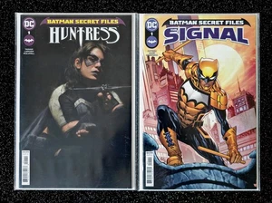 DC Comics Batman Secret Files Bundle Huntress #1 / The Signal #1 - Picture 1 of 3