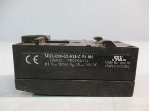 Festo SDE1-D10-G2-H18-C-P1-M8 (192030) Pressure Sensor with Display - Picture 1 of 5