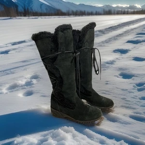 Khombu Damen-Winterstiefel schwarz Wildleder rund geschnitten halbhoch Schnürung Größe 7 M - Bild 1 von 17