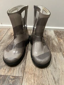 UGG Rahjee Rain Boots, Toddler Sz 9, Camo Print - Picture 1 of 9