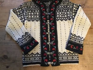60er Jahre 100% Wolle Scandi Folk bestickte Strickjacke Damen schwarz weiß " - Bild 1 von 11