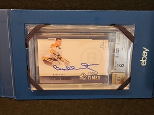 Bobby Orr 2010-11 SP Authentic Sign of The Times BGS 9/Auto 10