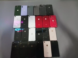 Lot x24 Apple iPhone Smartphones -8,XR,12,13,15- As-Is/Broken/For Parts UNTESTED - Photo 1 sur 10
