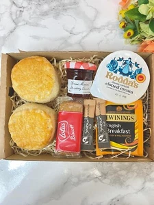 Afternoon Tea Hamper Gift - FREE UK Delivery - Picture 1 of 3