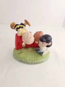 Hallmark Peanuts Gallery Ceramic Figurine "Life is Full of Surprises" Football - Picture 1 of 4