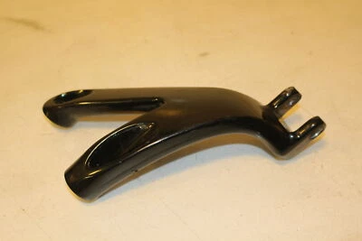 Harley Davidson OEM FAT BOB 2018-2024 SOPORTE DE MONTAJE DE ESTRIBA DERECHA 50500746 Foto 1 de 4